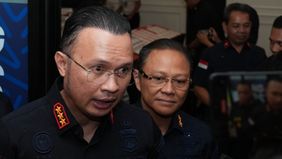 Direktur Jenderal Imigrasi, Hendarsam Marantoko mengecam acara lari Bali Silent
Disco yang diselenggarakan oleh warga negara asing (WNA) yang ditengarai melanggar aturan dan sarat akan diskriminasi terhadap warga lokal. 