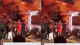 Selain itu, menurut keterangan unggahan warganet di lokasi, kebakaran yang terjadi di komplek Pulomas Utara diduga adanya kakak beradik yang terjebak saat ditinggal orang tuanya keluar.