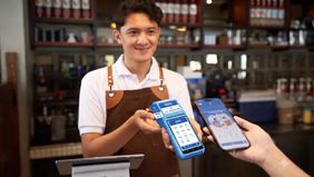 PT Bank Rakyat Indonesia (Persero) Tbk (BRI) terus memperkuat transformasi digital melalui pengembangan ekosistem merchant dan layanan QRIS. Langkah ini berhasil mendorong pertumbuhan bisnis merchant dan transaksi digital.