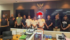 Mereka diborgol menggunakan kabel ties