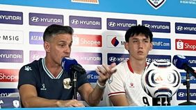 Penyerang Timnas Indonesia, Mitchell Lee Baker, mengawali kiprahnya bersama skuad Garuda dengan penampilan impresif setelah mencetak hattrick saat membawa Indonesia mengalahkan Kamboja 5-1 pada laga perdana Grup A Piala AFF 2026 di Stadion Pakansari,