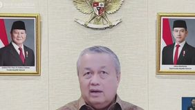 KPK membuka kemungkinan memanggil mantan Gubernur Bank Indonesia Perry Warjiyo untuk dimintai keterangan dalam penyidikan kasus dugaan korupsi penyaluran dana tanggung jawab sosial dan lingkungan perusahaan (CSR) BI serta Otoritas Jasa Keuangan (OJK)