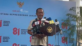 Menteri Energi dan Sumber Daya Mineral (ESDM) Bahlil Lahadalia melaporkan kepada Presiden Prabowo Subianto perkembangan program pembangunan listrik desa
