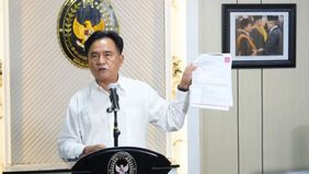 Menteri Koordinator Bidang Hukum, HAM, Imigrasi, dan Pemasyarakatan Yusril Ihza Mahendra meminta Kepolisian Republik Indonesia (Polri) meningkatkan kewaspadaan dalam menjaga keamanan dan ketertiban masyarakat.
