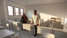 Kepala Badan Komunikasi Pemerintah Republik Indonesia (Bakom RI) Muhammad Qodari meninjau kesiapan Sekolah Rakyat (SR) Terintegrasi 2 di Jalan Kedung Cowek, Kecamatan Bulak, Kota Surabaya, Jawa Timur, pada Selasa, 29 Juli 2026.
