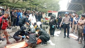 Kanit Gakkum Satlantas Polrestabes Bandung AKP Fiekry mengungkapkan, dugaan sementara kecelakaan dipicu sopir truk yang mengalami micro sleep atau tertidur sesaat saat mengemudikan kendaraan.