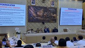 Komisi II DPR RI menggelar rapat kerja dan rapat dengar pendapat umum (RDPU) bersama Menteri Dalam Negeri Tito Karnavian beserta jajaran, serta kepala dan wakil kepala daerah. Wakil Ketua DPR RI Sufmi Dasco Ahmad turut menghadiri agenda tersebut.