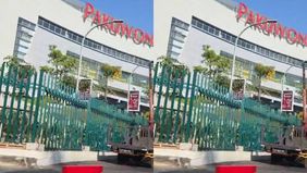 Manajemen Pakuwon Mall Solo Baru memberikan penjelasan terkait pemasangan pagar besi setinggi 2,5 meter di kawasan mal yang belakangan menjadi perhatian publik. Kebijakan tersebut sempat memunculkan berbagai spekulasi di media sosial, namun pihak pen