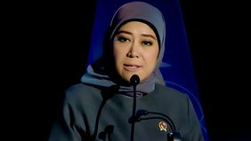 Sebuah video yang beredar di Facebook mengklaim Kementerian Komunikasi dan Digital (Komdigi) akan memberlakukan aturan balik nama bagi ponsel bekas, seperti mekanisme balik nama kendaraan bermotor.