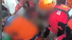 Korban atas nama Rizky Saputra (22), warga Desa Sadahayu, Kecamatan Majenang, Kabupaten Cilacap, Jawa Tengah, ditemukan mengapung di pinggir sungai dalam keadaan meninggal dunia pada radius sekitar 50 meter dari lokasi awal kejadian. Selanjutnya korb
