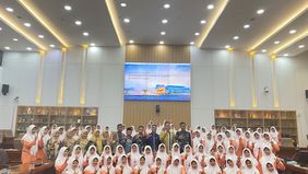 Pondok Pesantren Darul Amanah adalah lembaga pendidikan Islam terpadu yang terletak di Sukorejo, Kabupaten Kendal, Jawa Tengah. Berkomitmen tinggi dalam mencetak generasi unggul, berkarir di masyarakat, berakhlak mulia, berwawasan luas, serta memilik
