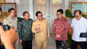 Gubernur Bali I Wayan Koster bersama Bupati Badung I Wayan Adi Arnawa, menemui Gubernur DKI Jakarta Pramono Anung di Balai Kota Jakarta, Jakarta Pusat, Selasa, 4 Agustus 2026.