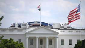 Pemerintah Amerika Serikat (AS) resmi menetapkan program uang jaminan atau visa bond sebagai kebijakan permanen bagi sebagian pemohon visa dari 50 negara. Melalui aturan baru ini, pemohon visa dapat diwajibkan menyetor uang jaminan hingga US$20.000 a