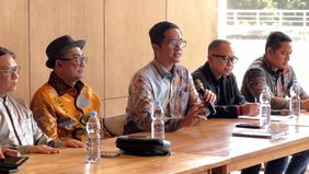 Sebab penyidik yang harus memiliki bukti bahwa emas dan uang itu milik eks Jampidsus Febrie Adriansyah