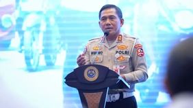 Kepala Korps Lalu Lintas (Korlantas) Polri Irjen Pol. Wibowo menegaskan bahwa narasi di media sosial yang menyebutkan kepolisian kembali memberlakukan tilang manual secara menyeluruh serta menaikkan denda tilang sebesar 150 persen adalah tidak benar 