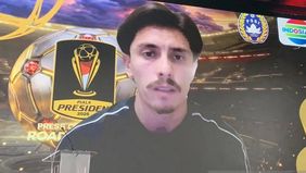 Persebaya Surabaya, Francisco Rivera, menegaskan timnya telah siap menghadapi Persib Bandung pada partai puncak Piala Presiden 2026. Duel final tersebut akan berlangsung di Stadion Kapten I Wayan Dipta, Bali, pada Kamis, 6 Agustus 2026 malam.

