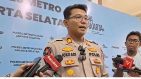 Kepolisian Resor Metro Jakarta Selatan mengamankan sejumlah dokumen penting dalam pengusutan kasus temuan 995 unit airsoft gun, senjata api, VCD porno, hingga paket narkoba di gudang milik sebuah yayasan sekolah swasta di kawasan Pondok Pinang.