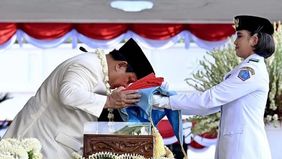 Beredar unggahan di Facebook yang menyebut masyarakat harus membayar tiket untuk dapat mengikuti Upacara Peringatan Hari Ulang Tahun (HUT) Ke-81 Kemerdekaan Republik Indonesia di Istana Merdeka pada 17 Agustus 2026.