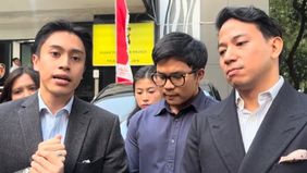 YouTuber Janah, atau yang lebih dikenal dengan Bigmo, memenuhi undangan klarifikasi di Direktorat PPA Polda Metro Jaya. Pemeriksaan ini terkait dengan dugaan tindak pidana eksploitasi anak dalam konten live streaming yang sempat viral di media sosial