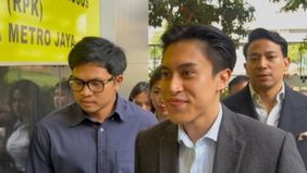 Bigmo selesai melakukan klarifikasi kepada penyidik Polda Metro Jaya dan dicecar 40 pertanyaan terkait kasus keterlibatan anak di bawah umur dalam promosi vape.