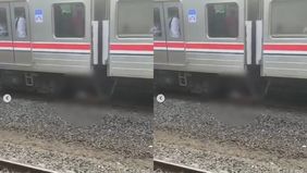 Seorang anak sekolah tertabrak kereta api di perlintasan Stasiun Jurangmangu, Tangerang Selatan, Senin sore, 10 Agustus 2026. Peristiwa tersebut terjadi sekitar pukul 16.45 WIB.