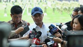 Menteri Sekretaris Negara (Mensesneg) Prasetyo Hadi menyampaikan bahwa minat masyarakat untuk mengikuti secara langsung rangkaian perayaan HUT ke-81 Kemerdekaan Republik Indonesia di Istana Negara, Jakarta, sangat tinggi