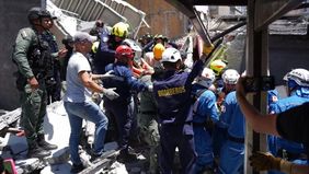 Korban meninggal dunia akibat gempa bumi bermagnitudo 7,4 yang mengguncang wilayah barat Kolombia bertambah menjadi 111 orang. Sebanyak 87 orang lainnya dilaporkan mengalami luka-luka.