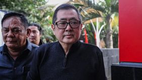 Komisi Pemberantasan Korupsi (KPK) memeriksa tersangka kasus dugaan korupsi penyaluran bantuan sosial beras untuk keluarga penerima manfaat Program Keluarga Harapan (PKH), Rudijanto Tanoesoedibjo alias Rudy Tanoe, sebagai saksi.