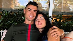 Cristiano Ronaldo, resmi mengakhiri masa lajangnya dengan menikahi kekasih lamanya, Georgina Rodriguez setelah 10 tahun.
