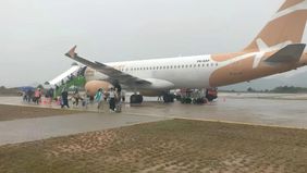 Aktivitas penerbangan di Bandara Singkawang, Kalimantan Barat, masih berjalan normal meski kabut asap mulai muncul di sejumlah wilayah Kota Singkawang dalam beberapa hari terakhir.