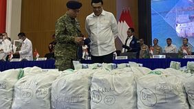 Menteri Koordinator Bidang Politik dan Keamanan Djamari Chaniago menegaskan komitmen pemerintah untuk menjaga wilayah NKRI dari ancaman penyelundupan barang terlarang.