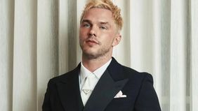 Aktor kenamaan asal Inggris, Nicholas Hoult, dikabarkan resmi bergabung dalam jajaran pemeran serial Harry Potter musim kedua garapan HBO. Hoult dipercaya untuk melakoni peran sebagai Gilderoy Lockhart.