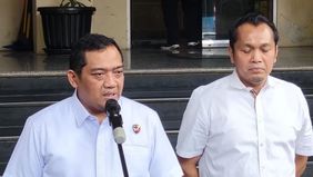 Polda Metro Jaya menetapkan empat orang sebagai tersangka dalam kasus dugaan penistaan agama yang terjadi di stan minuman beralkohol saat Festival Musik The Sounds Project di Eco Park Ancol, Jakarta Utara.