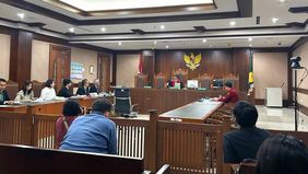 Mantan Wakil Kepala Badan Gizi Nasional (BGN) Lodewyk Pusung meminta agar penetapan status tersangka terhadap dirinya dalam perkara dugaan korupsi program Makan Bergizi Gratis (MBG) dibatalkan.

