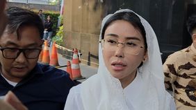 Anggota DPRD DKI, Bebizi, memenuhi panggilan Komisi Pemberantasan Korupsi (KPK) untuk memberikan keterangan sebagai saksi dalam penyidikan kasus dugaan gratifikasi per metrik ton batu bara di wilayah Kabupaten Kutai Kartanegar pada tahun 2017.