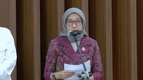 Menteri Pendayagunaan Aparatur Negara dan Reformasi Birokrasi (MenPAN-RB) Rini Widyantini mengatakan, saat ini jumlah PPPK yang berprofesi sebagai guru mencapai 955.245 orang. Dari jumlah tersebut, sebanyak 231.246 orang merupakan PPPK paruh waktu.