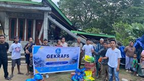 DPW GEKRAFS NTT bergerak cepat menyalurkan bantuan air bersih bagi warga terdampak gempa Flores di Desa Turamuri dan Desa Inelika, Kecamatan Bajawa Utara, Kabupaten Ngada, NTT, Senin, 17 Agustus 2026.