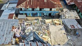 Badan Penanggulangan Bencana Daerah (BPBD) Provinsi Nusa Tenggara Timur (NTT) melaporkan sebanyak 19.297 rumah mengalami kerusakan akibat gempa yang mengguncang wilayah Flores pada Sabtu, 15 Agustus 2026.