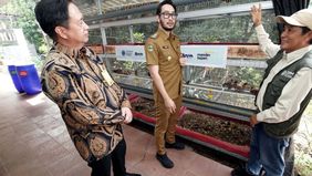 Sinergi antara PT Bank Mandiri Taspen bersama Institut Teknologi Bandung (ITB) mewujud dalam pengembangan model ekonomi sirkular bagi para pensiunan melalui pengoperasian fasilitas budidaya unggas terpadu dan pengolahan sampah organik berbasis magot 