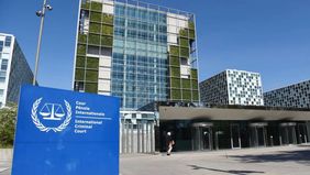 Sikap konfrontatif Amerika Serikat (AS) terhadap Mahkamah Pidana Internasional (International Criminal Court/ICC) semakin meruncing. Di bawah pemerintahan Presiden Donald Trump, Washington secara resmi melayangkan sanksi terhadap dua pejabat senior l