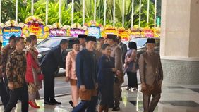 Sejumlah tokoh nasional menghadiri prosesi akad nikah Kepala Sekretaris Pribadi Presiden Prabowo Subianto, Rizky Irmansyah, dengan Chika Yenalovi di Jakarta Convention Center (JCC) Senayan, Jakarta, Minggu, 23 Agustus 2026.