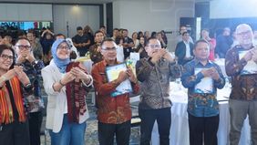 Pemerataan akses digital tidak hanya berkaitan dengan pembangunan infrastruktur telekomunikasi. 
