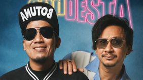 Desta mengumumkan mundur dari Vindes Corp. Dimana perusahaan creative entertainment powerhouse tersebut secara resmi mengumumkan babak baru perjalanan mereka tanpa kehadiran sosok Desta.