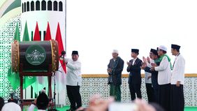 Peserta Muktamar, Muhammad, mengapresiasi pidato Presiden RI Prabowo Subianto dalam gelaran Muktamar Nahdlatul Ulama (NU) ke-35 di Pondok Pesantren Bahrul Ulum Tambakberas, Jombang, Jawa Timur, pada Kamis, 27 Agustus 2026.


