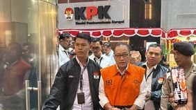 Komisi Pemberantasan Korupsi (KPK) memanggil tiga saksi untuk diperiksa dalam penyidikan kasus dugaan gratifikasi yang menjerat mantan Kepala Kantor Wilayah Direktorat Jenderal Pajak (DJP) Jakarta Khusus Muhammad Haniv.

