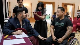 Perancang busana Ivan Gunawan dipercaya untuk mendesain seragam kontingen Indonesia yang akan digunakan dalam defile upacara pembukaan Asian Para Games 2026 Aichi-Nagoya di Jepang pada 18 Oktober 2026.