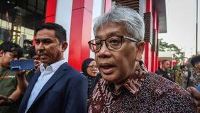 Komisi Pemberantasan Korupsi (KPK) memanggil lima orang sebagai saksi dalam penyidikan kasus dugaan korupsi pengadaan iklan Bank BJB tahun anggaran 2021&ndash;2023, Jumat, 4 September 2026.
