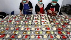 Sebuah unggahan di platform X membagikan narasi yang menyebutkan bahwa sebanyak 12 orang meninggal dunia akibat keracunan program Makanan Bergizi Gratis (MBG) di Sidoarjo, Jawa Timur. Unggahan tersebut turut menyertakan foto tangkapan layar yang memp