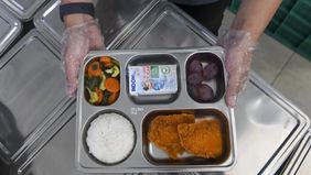 Badan Gizi Nasional (BGN) menghentikan sementara pelaksanaan Program Makan Bergizi Gratis (MBG) di sejumlah daerah yang menerapkan Pembelajaran Jarak Jauh (PJJ) menyusul dampak erupsi Gunung Anak Krakatau.

