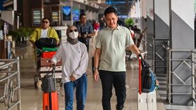 Jakarta menempati posisi kedua sebagai kota dengan kualitas udara terburuk di dunia pada Senin pagi. Kondisi tersebut berada dalam kategori tidak sehat berdasarkan pemantauan kualitas udara.

